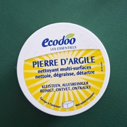 Pasta curatare multisuprafete ecologica fara fosfati cu burete inclus.